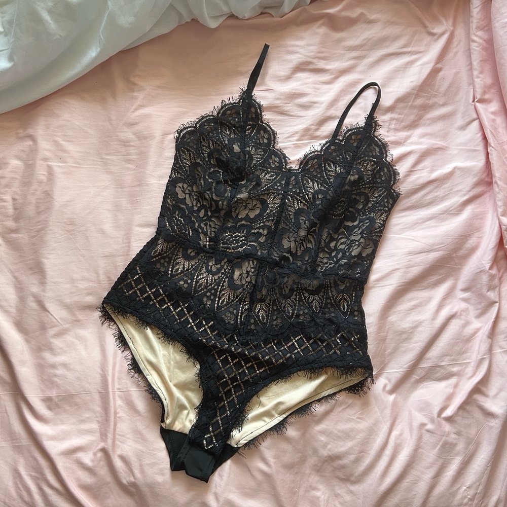 Boohoo lace bodysuit